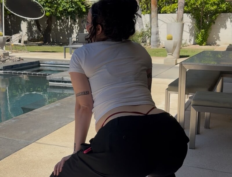 Milly Marks nude photo 4