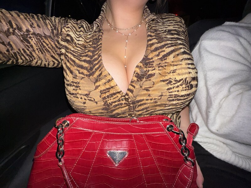 millymillynsfw nude photo 4