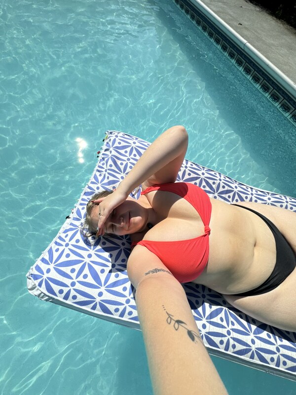 millymillynsfw nude photo 5