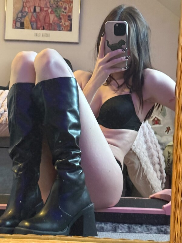 Mimiitaly11 nude photo 1
