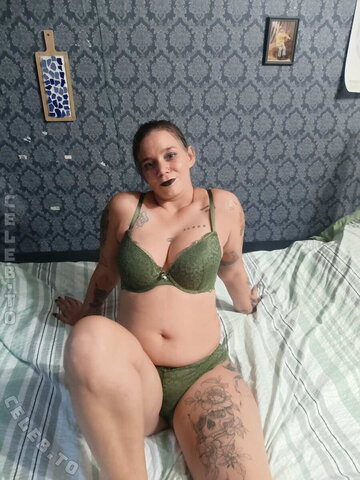Mimmismama nude photo 7