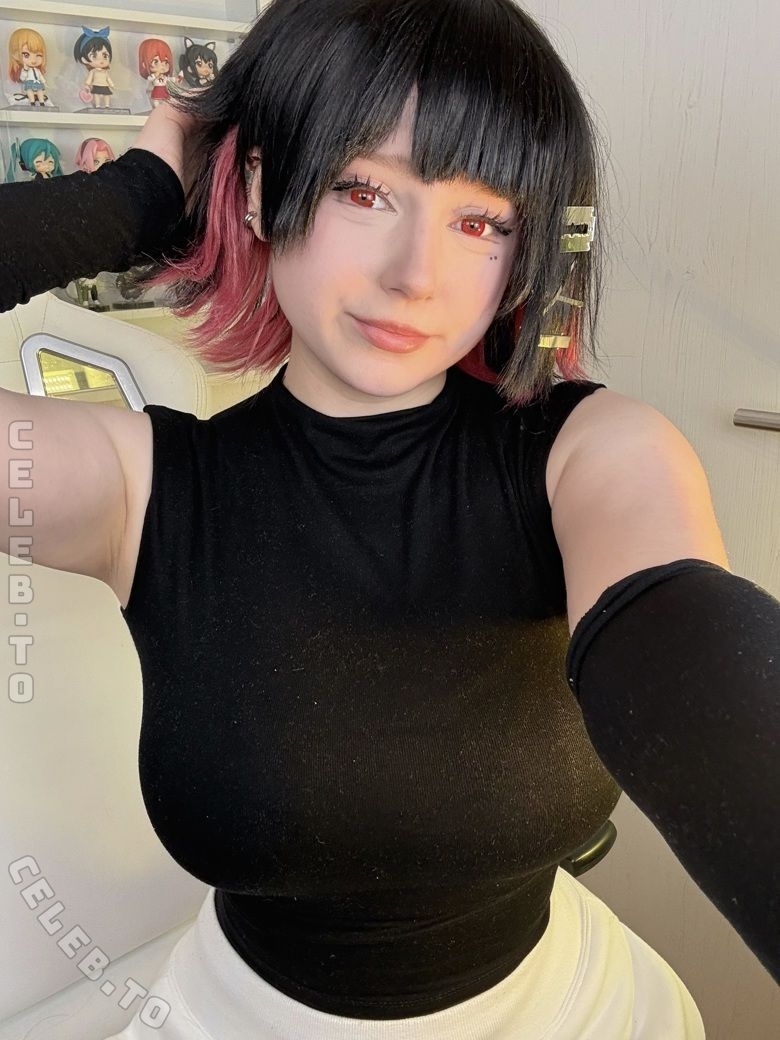 Mina min nude photo 2