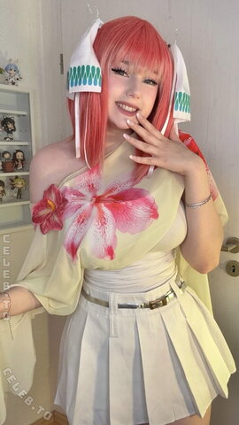 Mina min nude photo 14