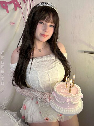 Mina min nude photo 7