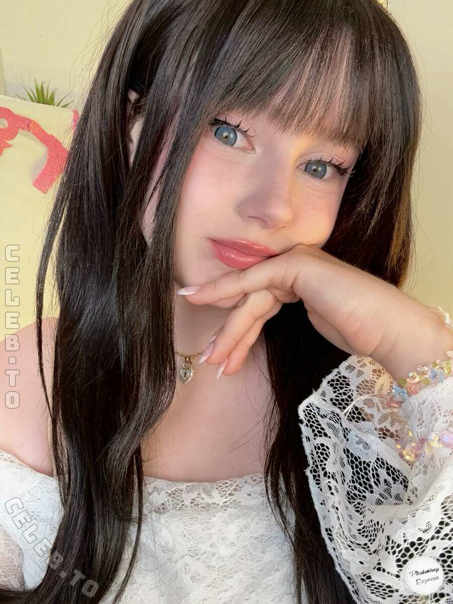 Mina min nude photo 5
