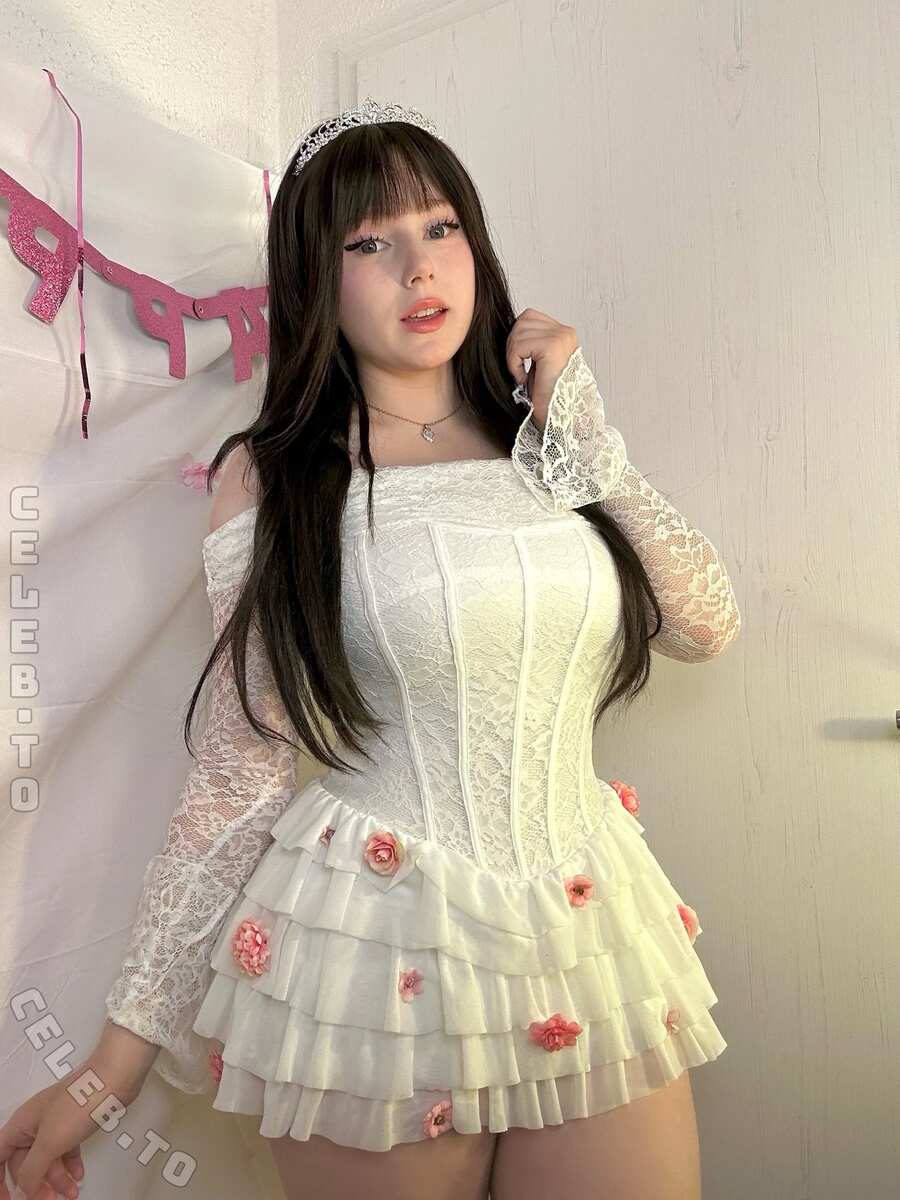 Mina min nude photo 7
