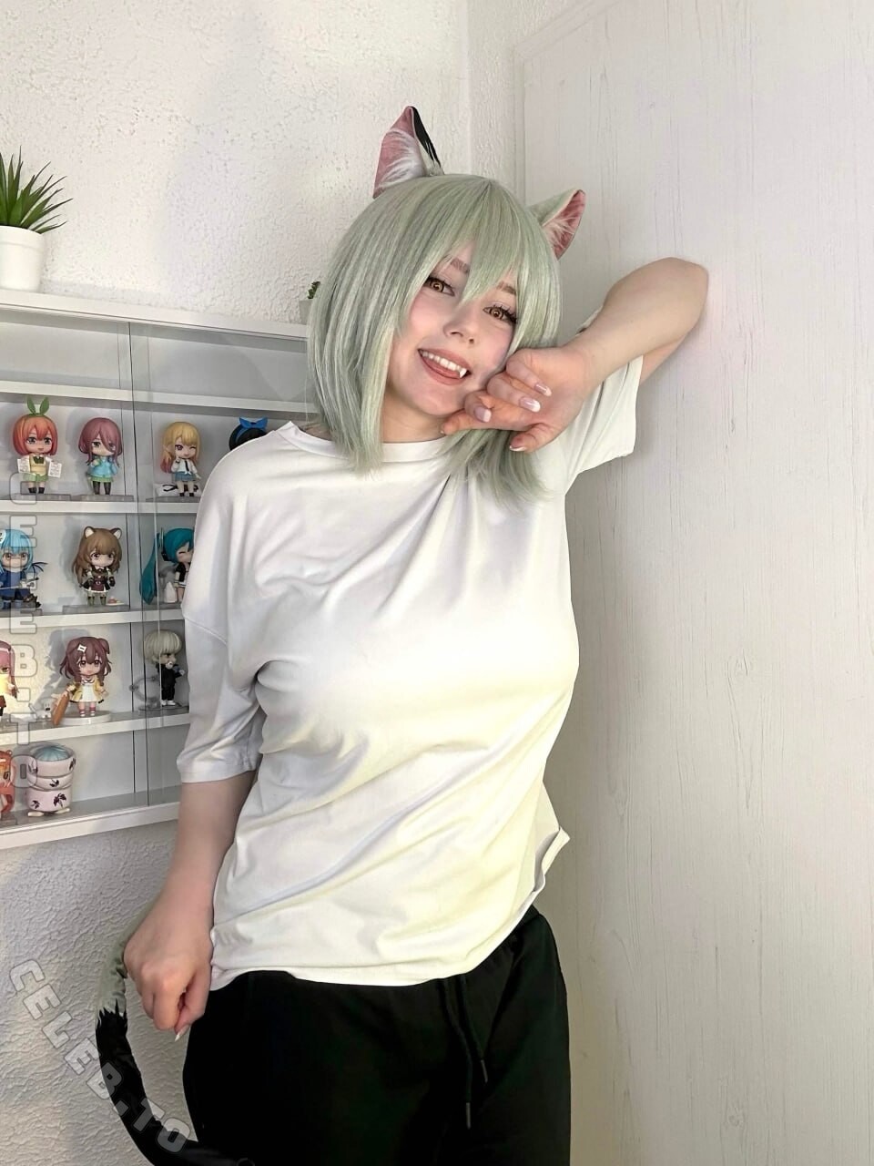 Mina min nude photo 3