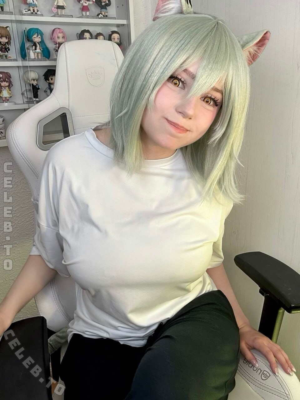 Mina min nude photo 4