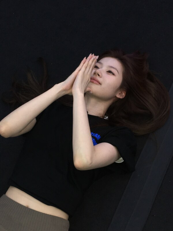 Minatozaki Sana nude photo 6