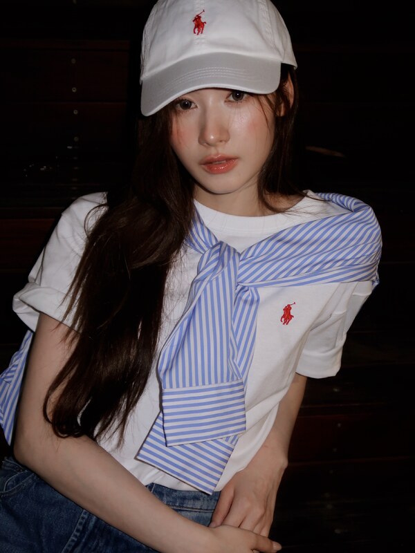 Minatozaki Sana nude photo 2