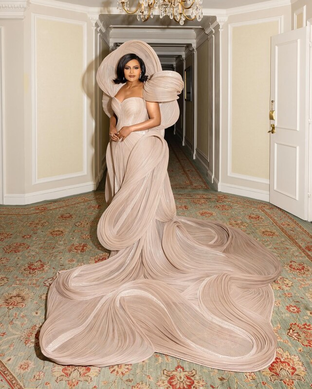 Mindy Kaling nude photo 12