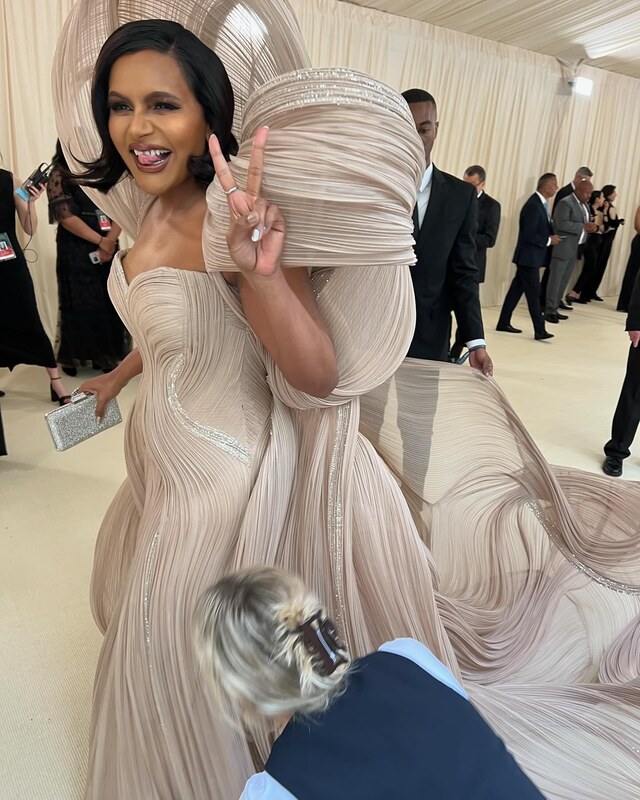 Mindy Kaling nude photo 13