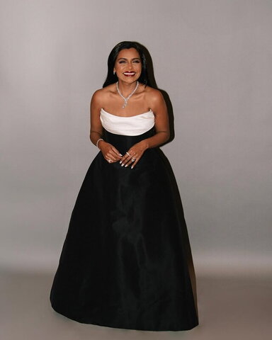 Mindy Kaling Fresh (6 photos)