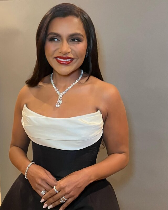 Mindy Kaling nude photo 4