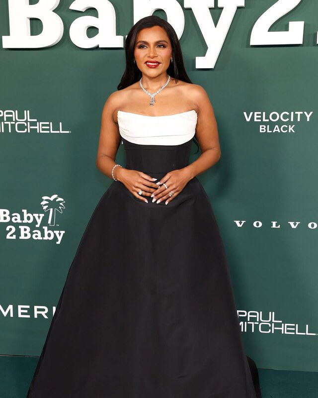 Mindy Kaling nude photo 5