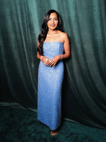 Mindy Kaling nude photo 5