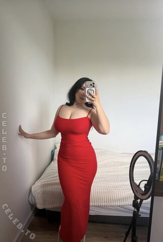 Miniloonaa nude photo 10
