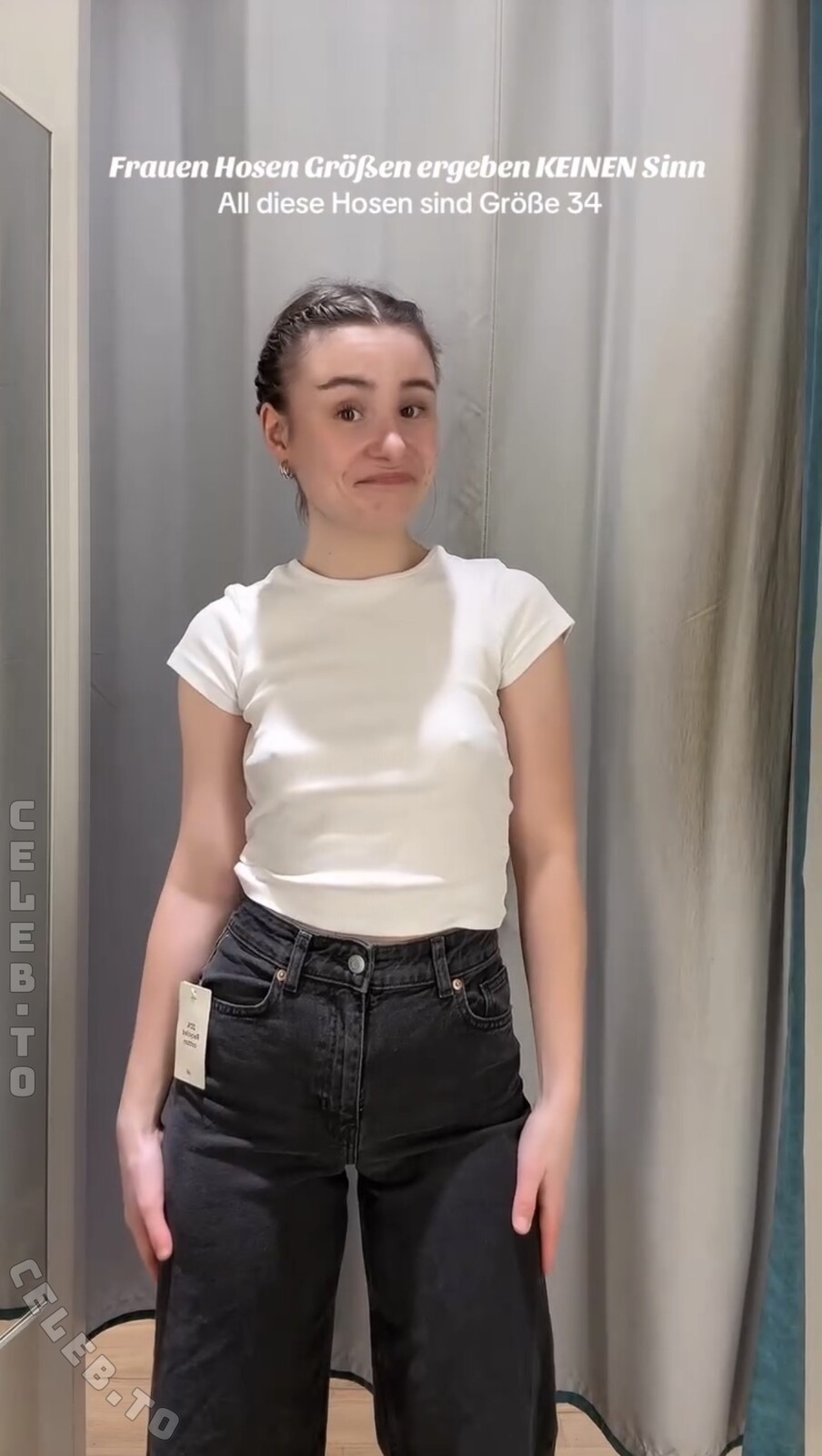 Minimalara nude photo 5