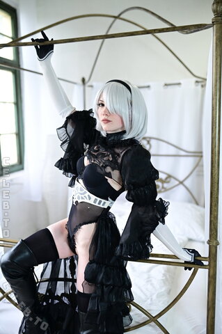 Mira Le Fay nude photo 3