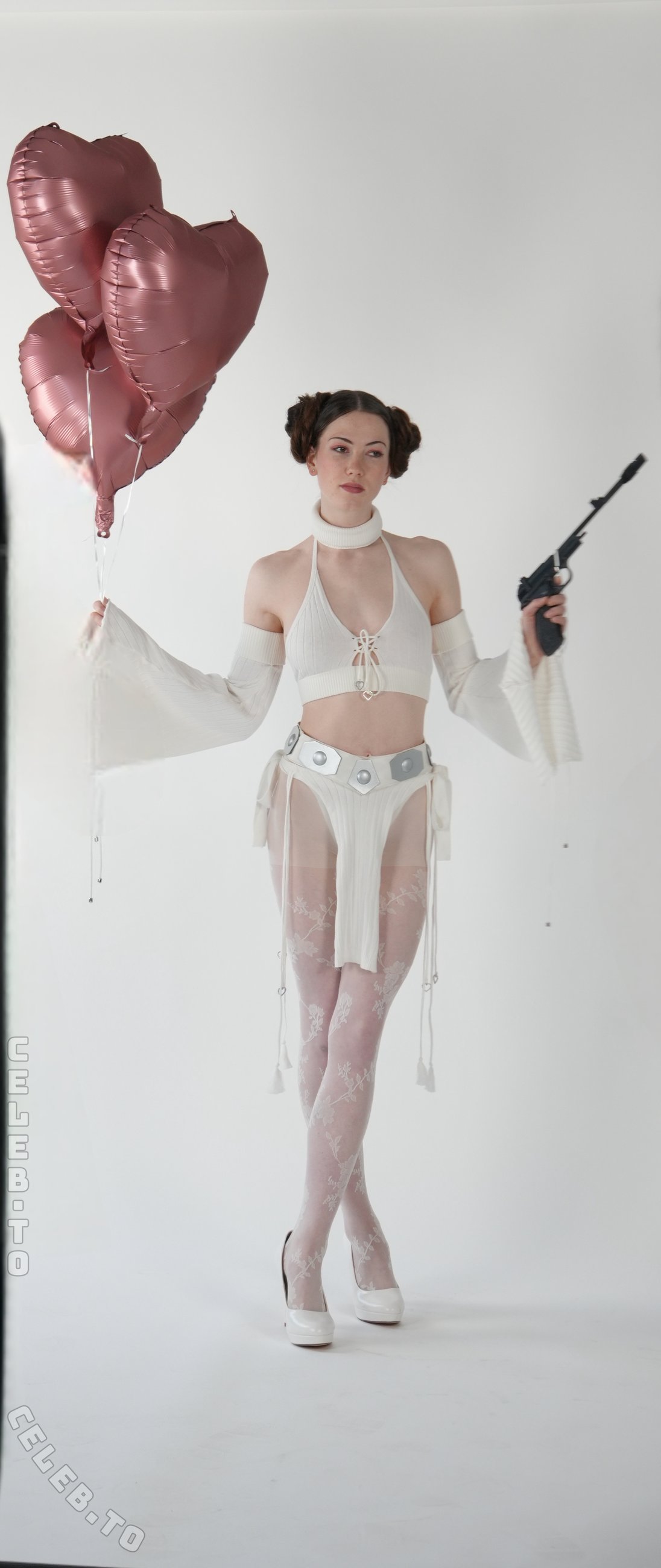 Mira Le Fay nude photo 1