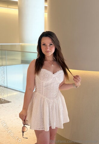 Mira Moon nude photo 43