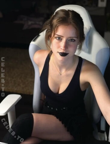 Mira Szalma nude photo 61