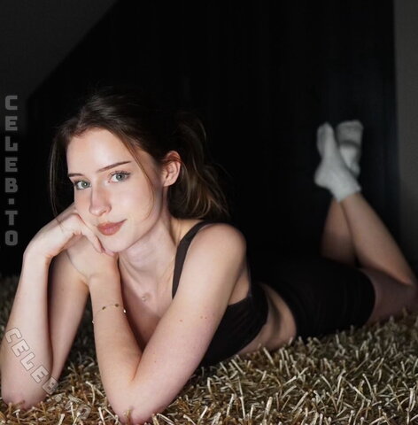 Mira Szalma nude photo 63