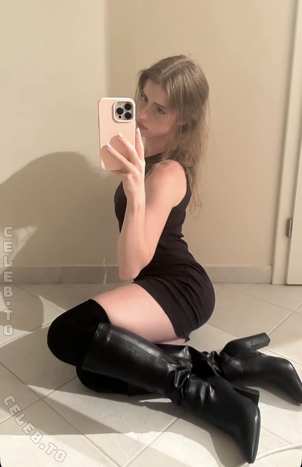 Mira Szalma nude photo 1