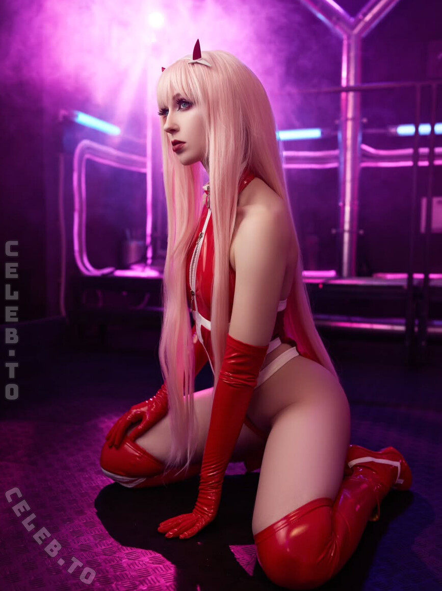 MiranaCosplay nude photo 1