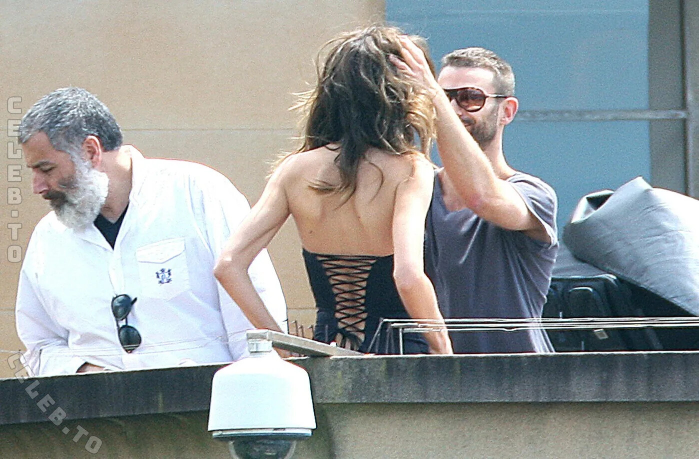Miranda Kerr nude photo 3