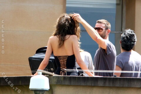 Miranda Kerr nude photo 15