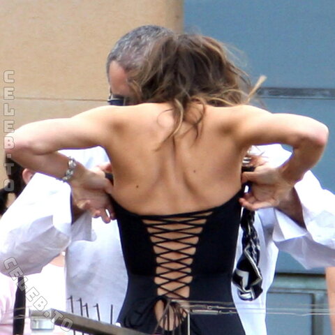 Miranda Kerr nude photo 10