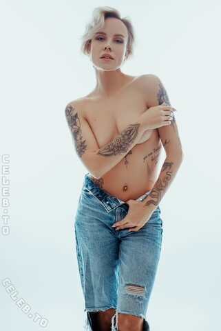 Miri Be nude photo 15