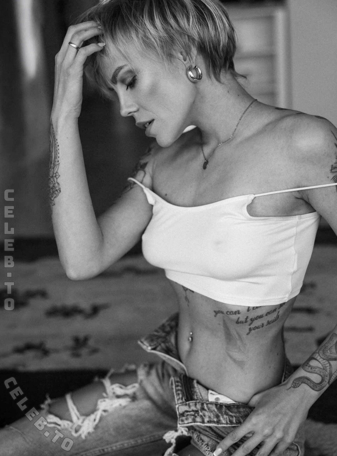 Miri Be nude photo 1