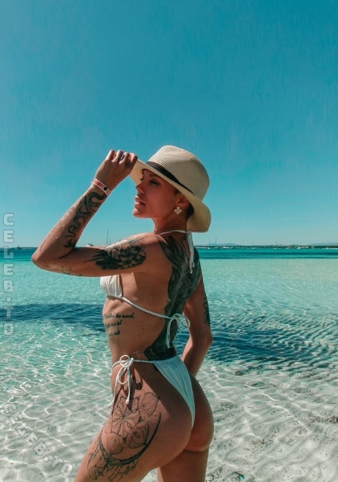 Miri Be nude photo 5