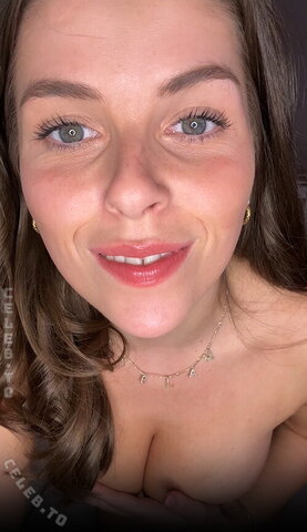 Miriam Gast nude photo 37
