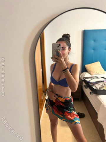 Miriam Vilar Hot (3 photos)