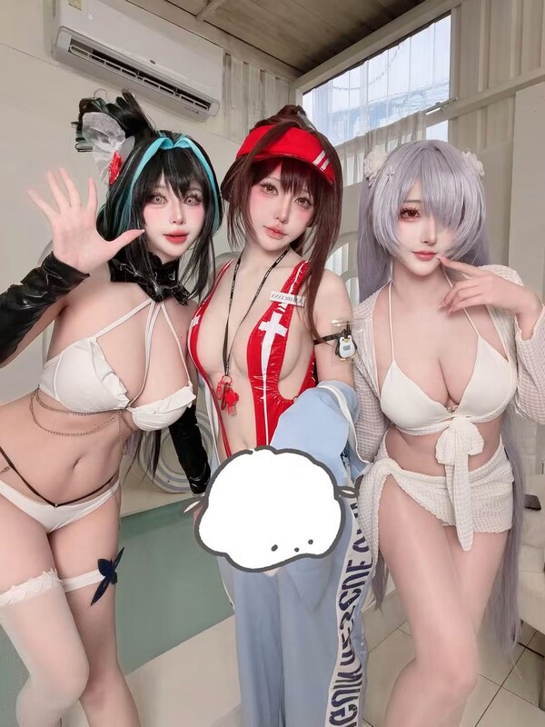 Misakicos nude photo 3