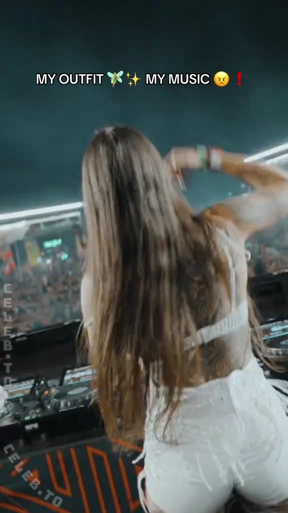 Mish nude photo 7