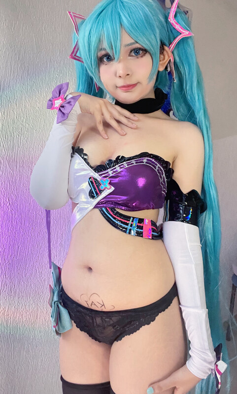 Mishi Miku nude photo 5