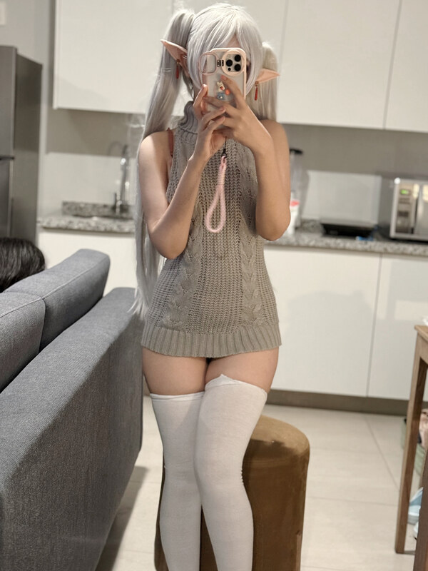Mishi Miku nude photo 18