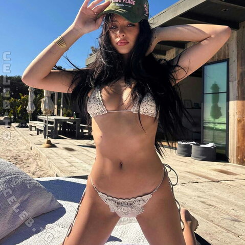 Mishka Silva nude photo 1