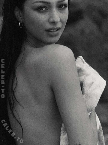 Mishka Silva Fresh (3 photos)