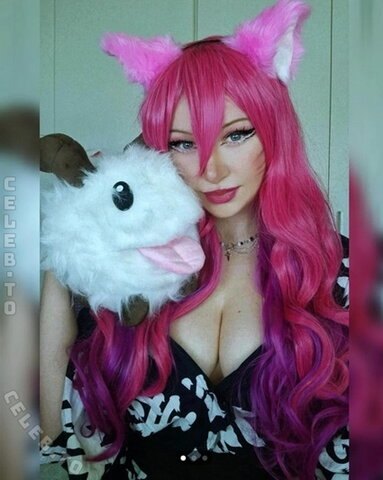 Miss Kira photo 2