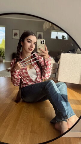 Miss Mikkaa nude photo 3