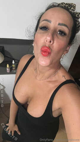 Miss Paradise nude photo 16