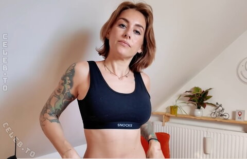 Miss Peaches nude photo 12