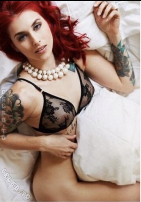 Miss Peaches nude photo 3