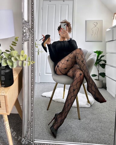 Missintights nude photo 7