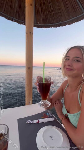 MissRager nude photo 24